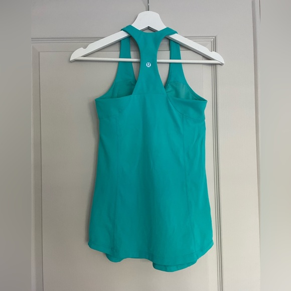 ⭐️ Lululemon Tank Top - Size 6 - Picture 2 of 4